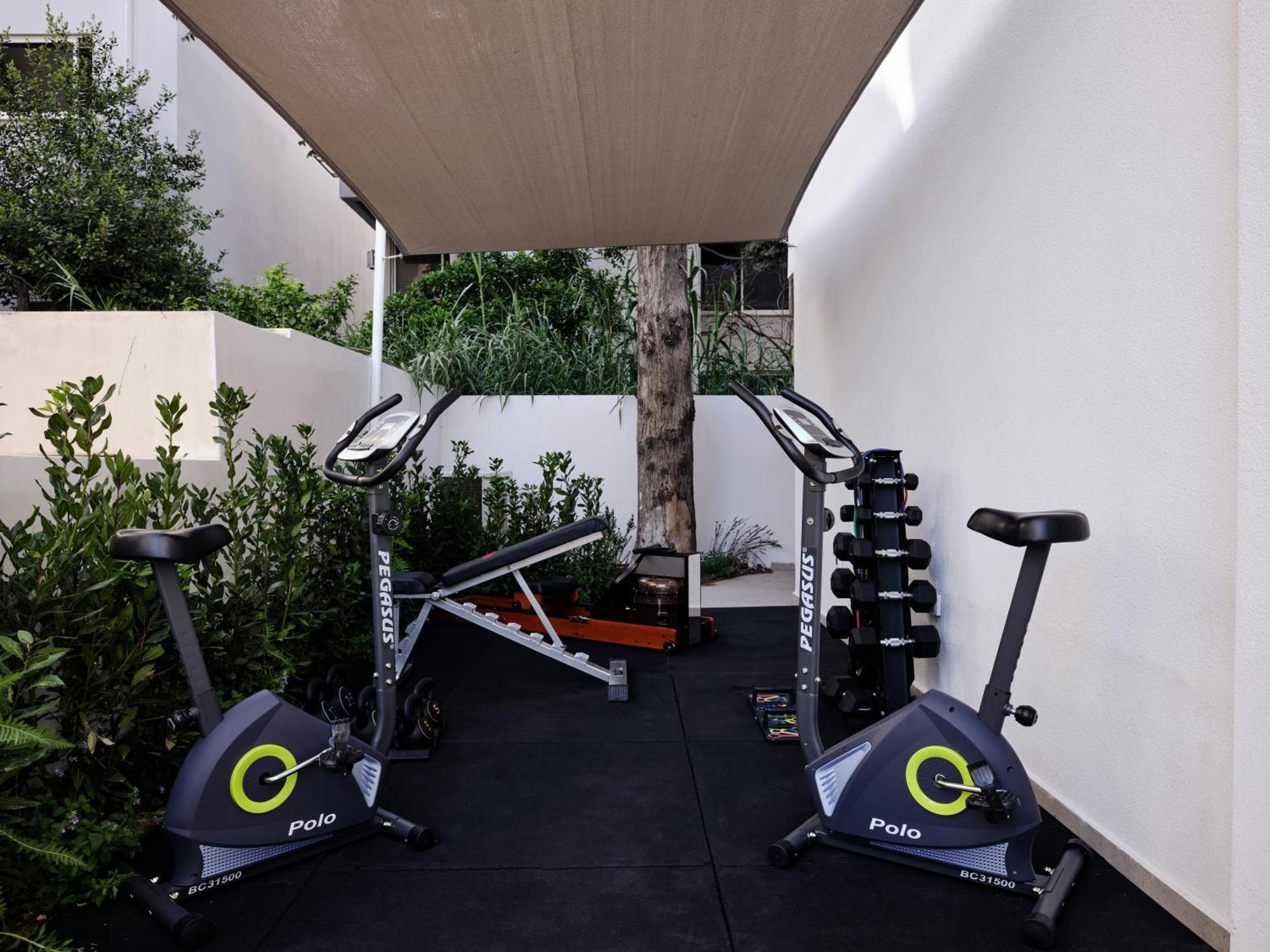 Bond Smart Living Suites เอเธนส์ ภายนอก รูปภาพ