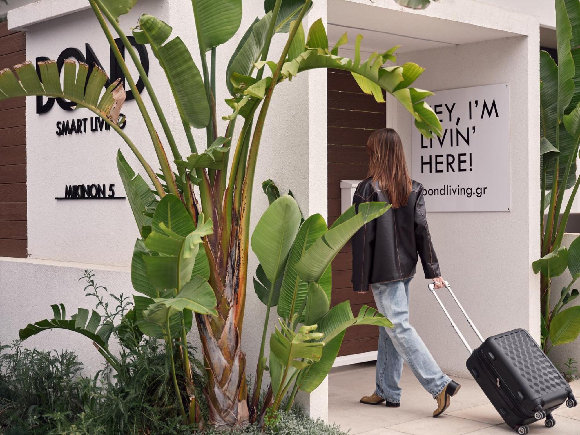 Bond Smart Living Suites เอเธนส์ ภายนอก รูปภาพ